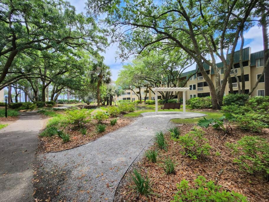 Classy & Comfortable Condo! Hilton Head Island Exterior photo